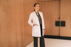 WOMEN'S LAB COAT SIZING QUANDARY
