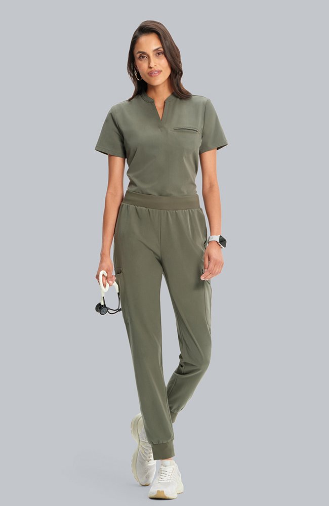 Women's Scrub Set: Taiga Welt Pocket Top & Bosque Jogger Pant, OLV Olive, large